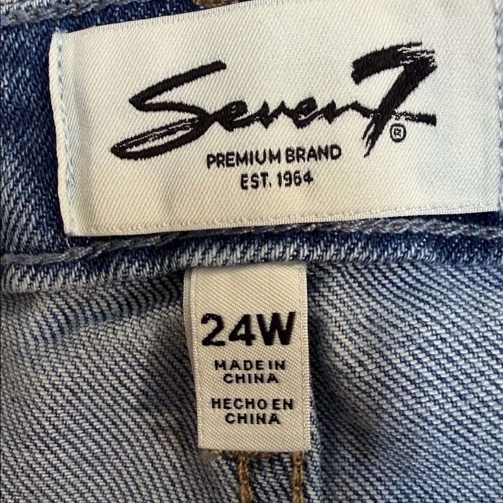 NWT Size 24W Seven7 Loose Straight Jean - Picture 7 of 9